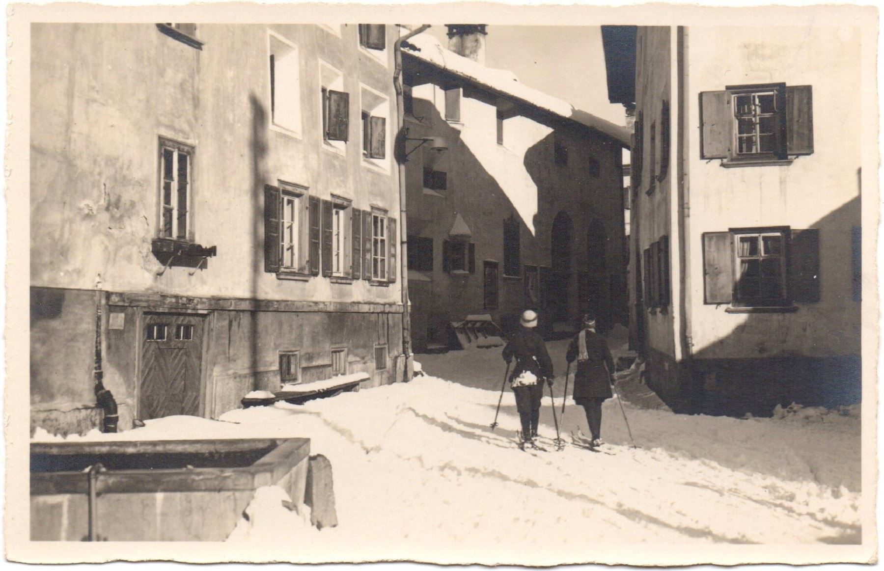 Cartoline postali: SAMADEN 2 Frauen mit Ski – Nuovo (secondo la descrizione) da Jona venduto da philajona