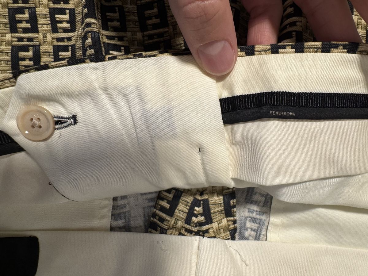 Fendi Lotti di vestiti: Original FENDI Monogram Hemd & Shorts – Nuovo (secondo la descrizione) da Reinach BL venduto da Nushka89 9
