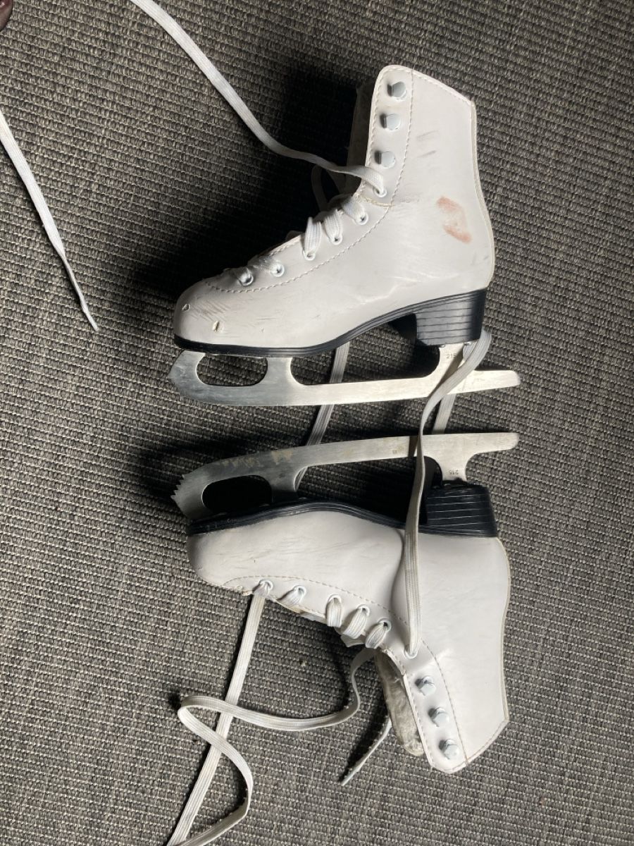 Schlittschuhe: Weisse Schlittschuhe Gr. 33 Eislaufen Mädchen – Gebraucht aus Bern von nelke08 1