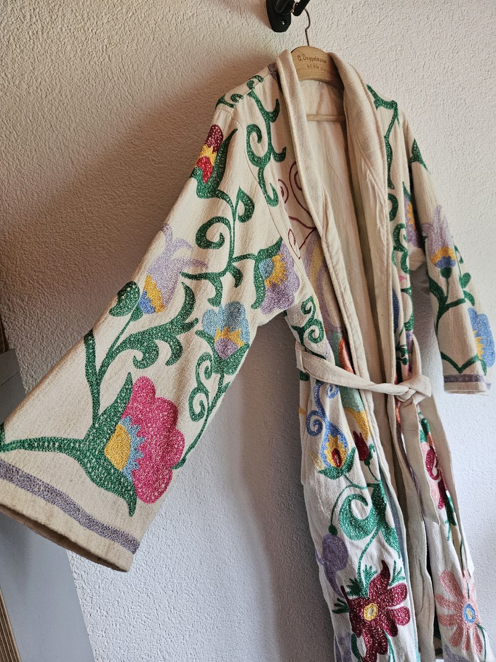 Kimonos: Handbestickter Mantel – Gebraucht aus Zuchwil von blumenfeld13 1
