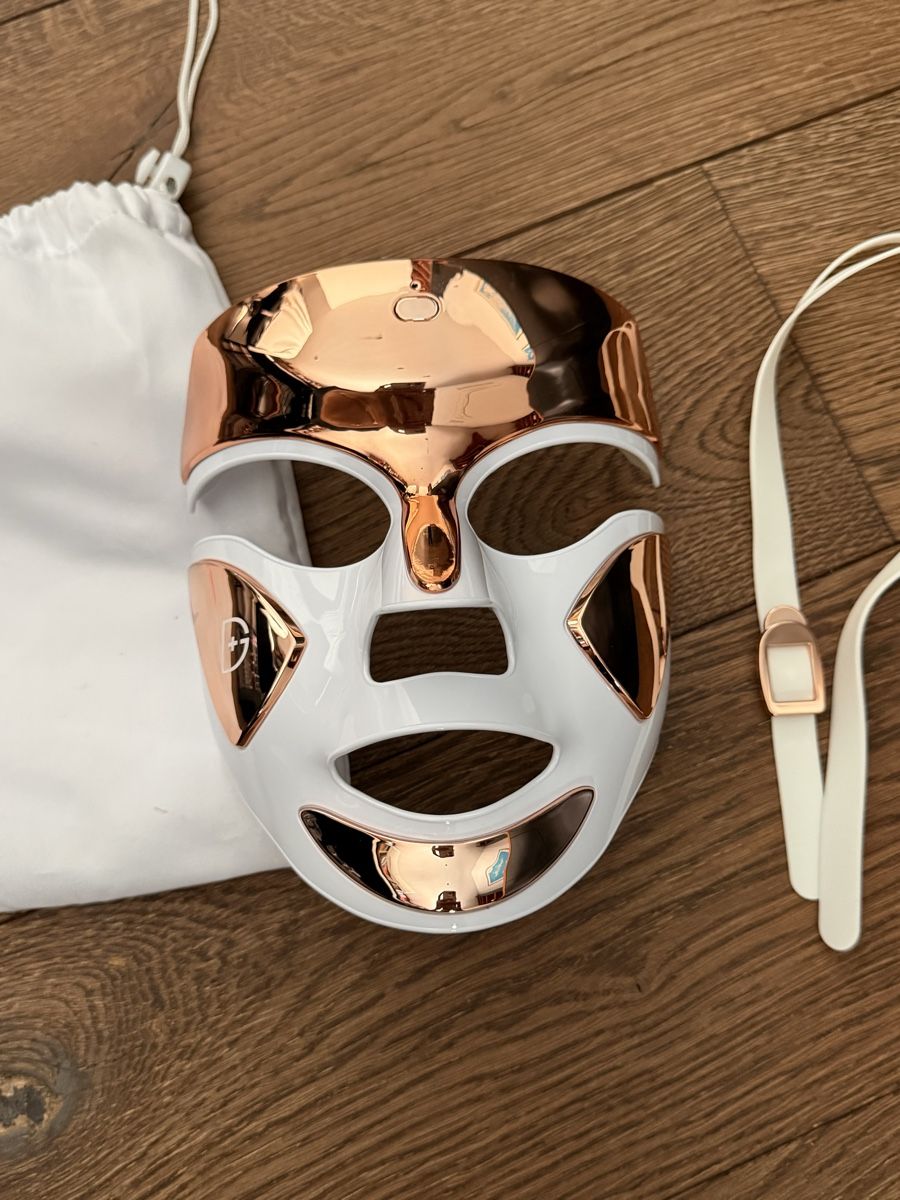Soins du visage: DR DENNIS GROSS FaceWare Pro - LED-Gesichtsmaske  – D'occasion à Pfäffikon SZ par NicMarKom 1
