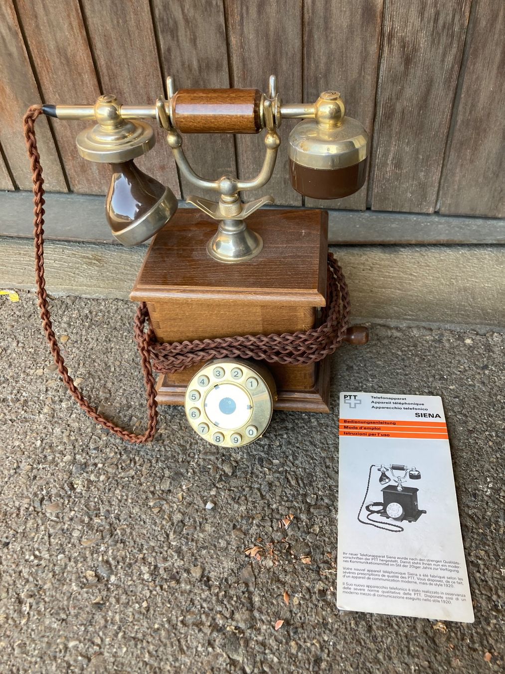 Telefoni: Retro PTT SIENA Tischtelefon – Usato da Grosswangen venduto da arum01