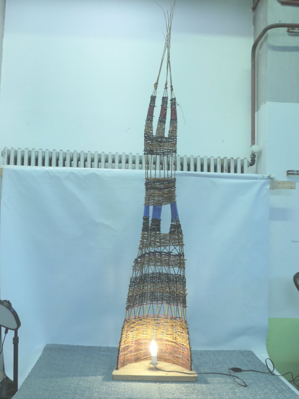 Lampade: Handgefertigte Lampe aus Weiden – Nuovo (secondo la descrizione) da Münchenstein venduto da VSPBL-Verkauf