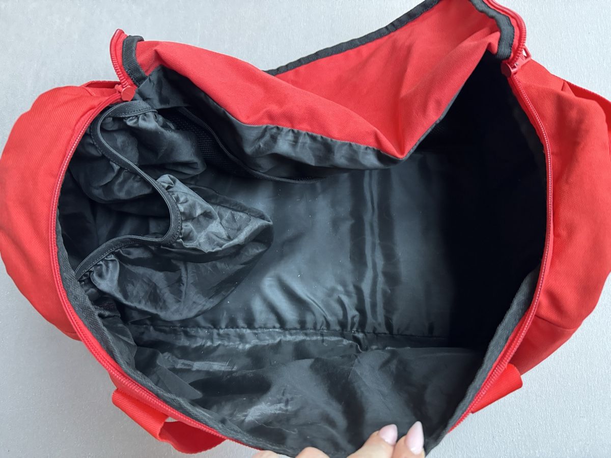 Adidas Borse: Sac de sport Adidas rouge – Usato da Auvernier venduto da big_7srg 1
