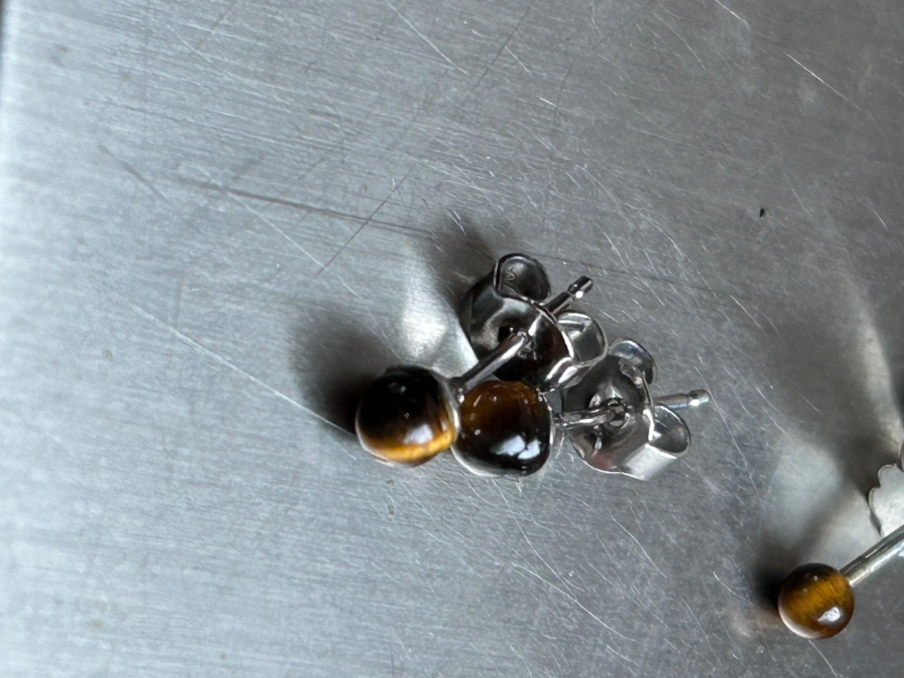 Orecchini pendenti & Orecchini a lobo: Silberohrenstecker TIGERAUGEN knopf – Usato da Dittingen venduto da Bellevista 4