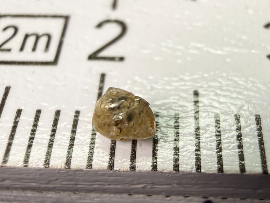 Pietre preziose: Rohdiamant, ca. 3 mm – Nuovo (secondo la descrizione) da Lützelflüh-Goldb venduto da Elementis