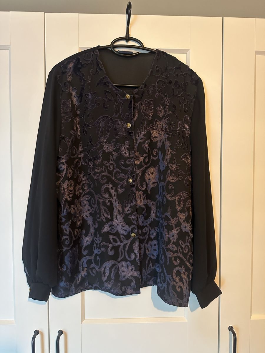 Camicette: Schwarze Bluse mit Spitze, Grösse 40 – Usato da Zürich venduto da millaiana