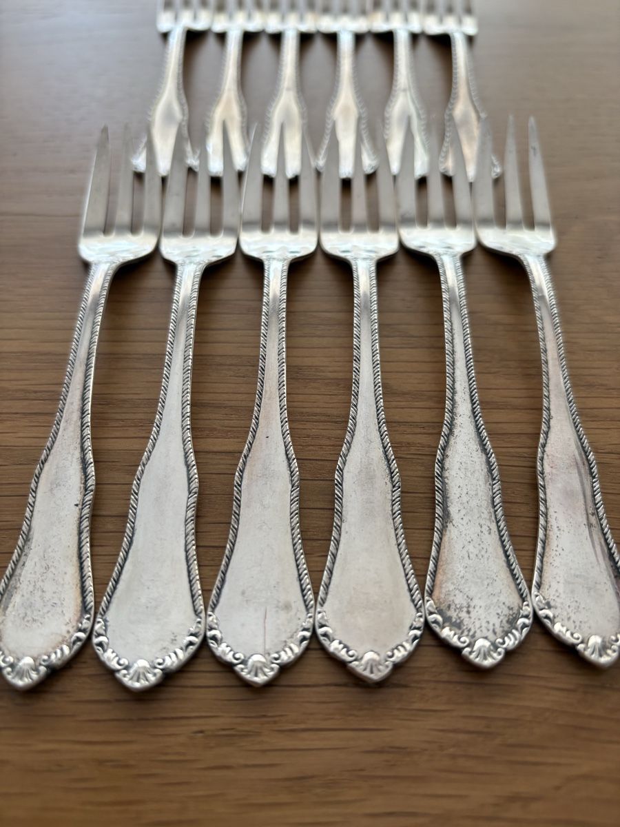 Forchette: 12 forchette antiche Argento 800 con decorazione – Usato da S. Antonino venduto da LIKA91 5