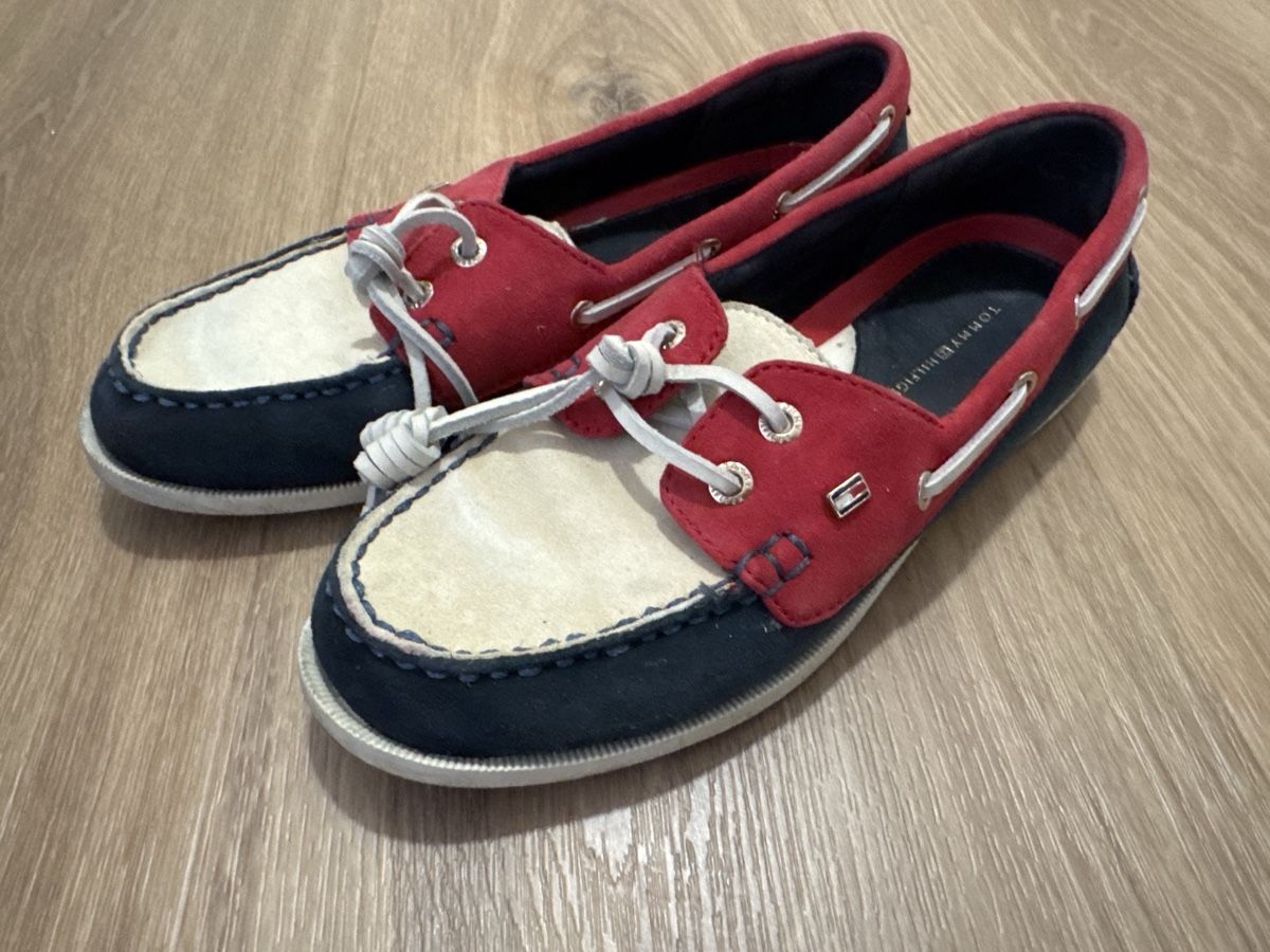 Tommy Hilfiger Scarpe da uomo: Tommy Hilfiger Bootsschuhe Gr. 36. – Usato da Zürich venduto da Sellfmadeexstock