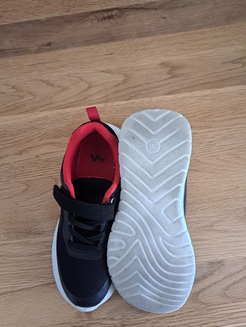 Victory Scarpe per ragazzi: Turnschuh Gr. 36 – Usato da Nürensdorf venduto da Janinejuli 1