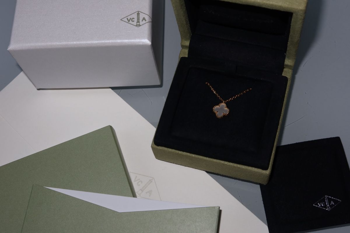 Van Cleef Catenine: Alhambra Sweet Van Cleef & Arpels Halskette – Nuovo (secondo la descrizione) da Zürich venduto da su8_29ks 1