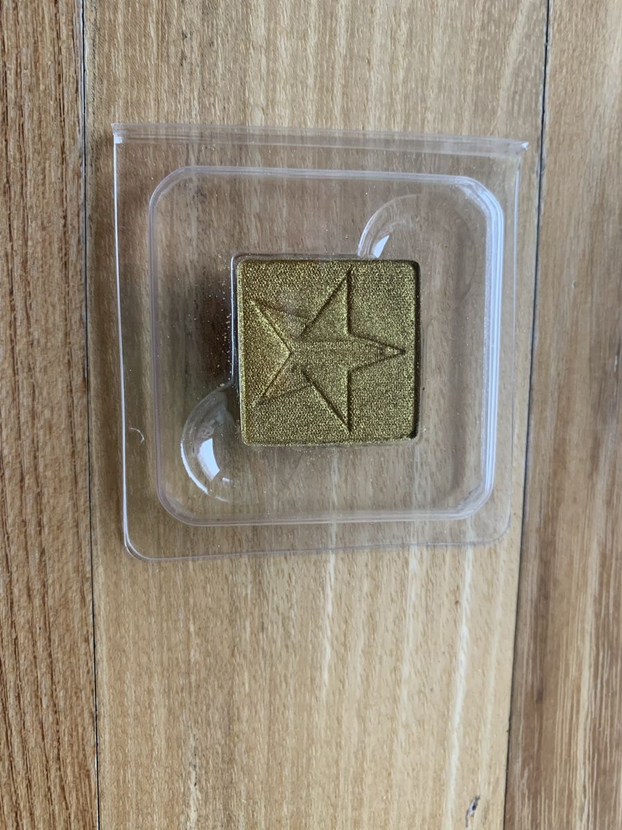 Make-up: Jeffree Star Cosmetics CEO Eyeshadow – Usato da Lausanne venduto da milasha