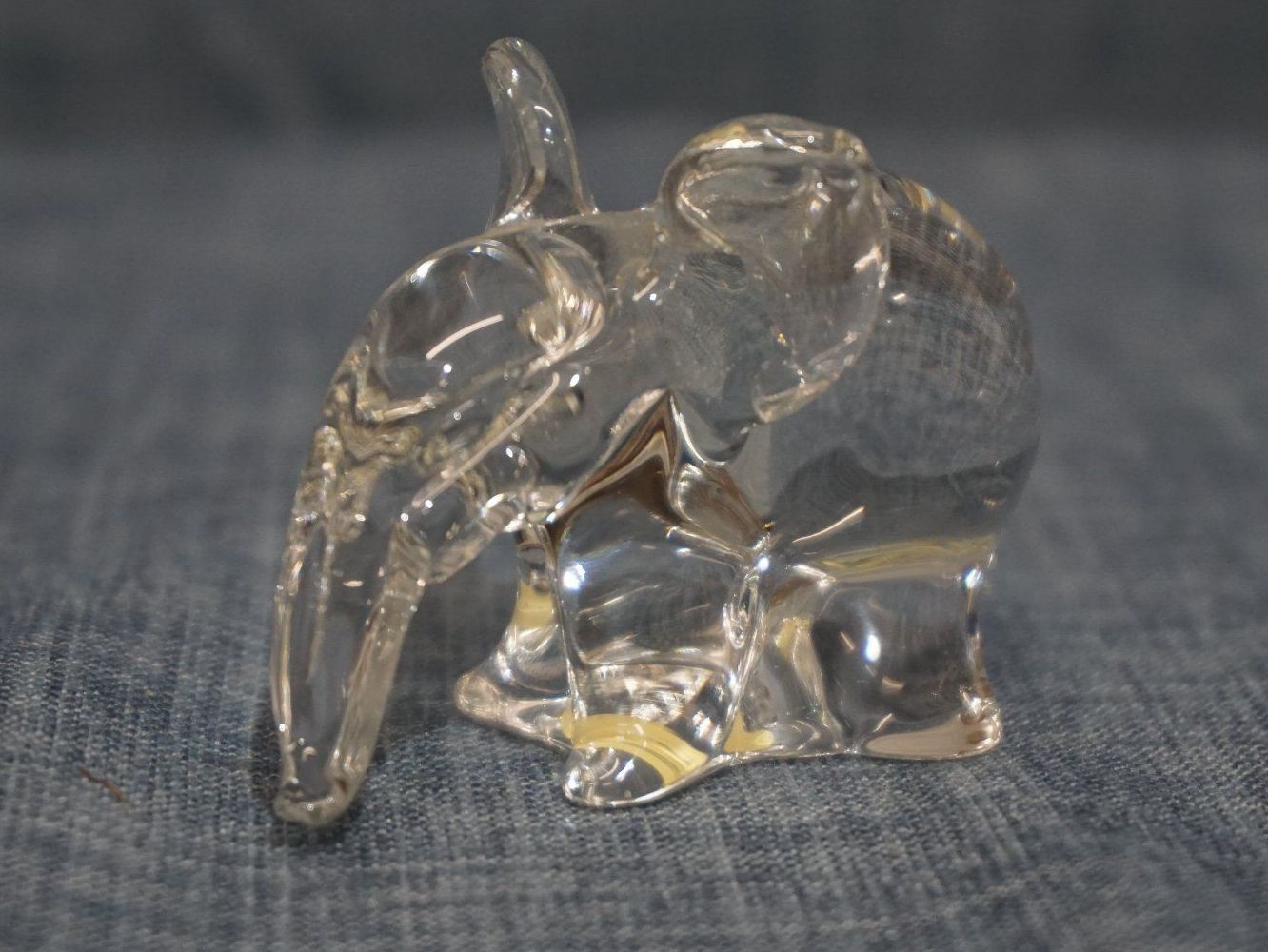 Statuette: Glas Elefant Deko Figur 🐘 – Nuovo (secondo la descrizione) da Diessbach b. Büren venduto da Crocharry