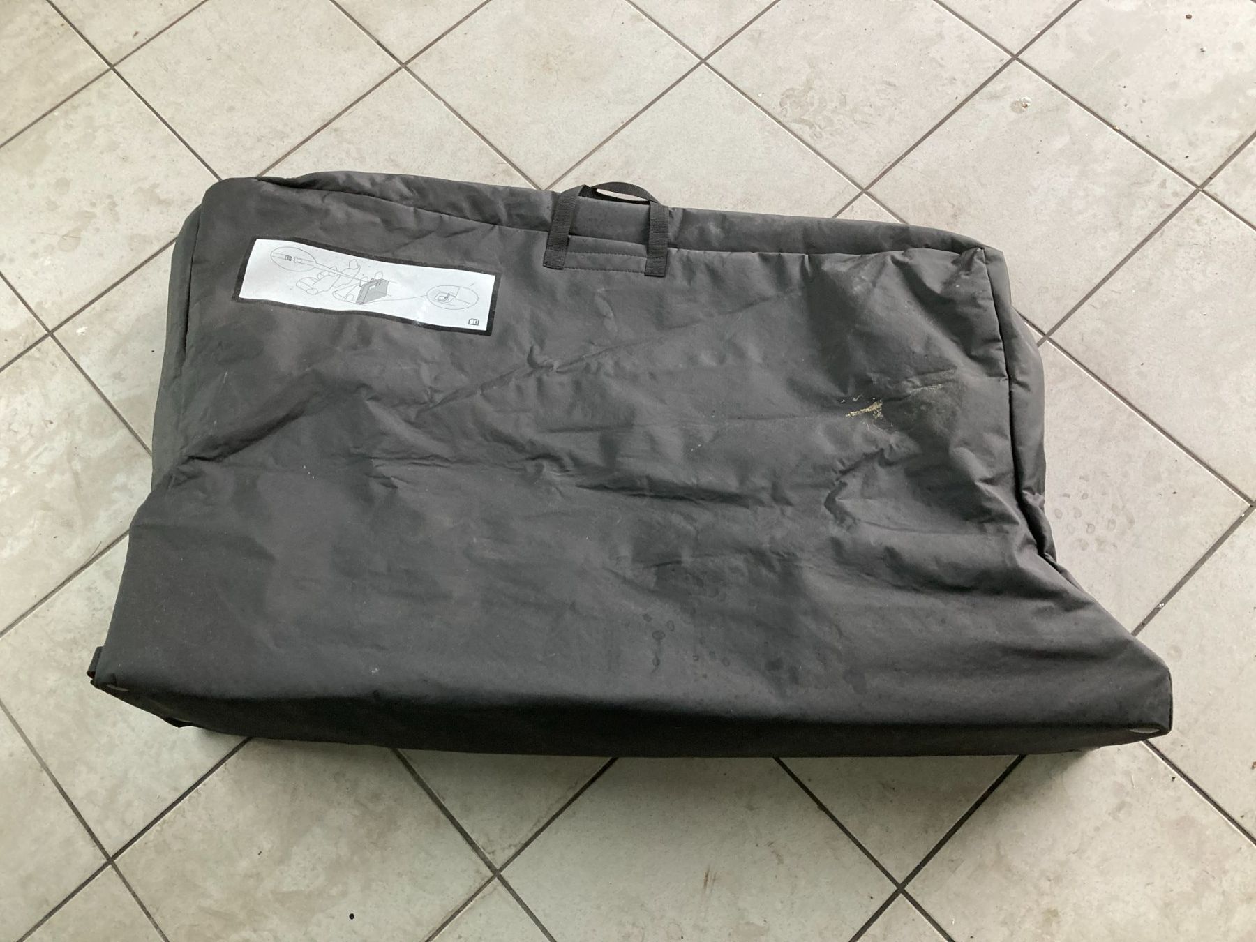 Jeep Tutti pezzi di ricambio auto: Jeep Wrangler Hardtop Tasche 68298539AB – Usato da Cham venduto da WB2223