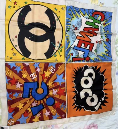 Chanel Metiers d’art 2026 comic scarf