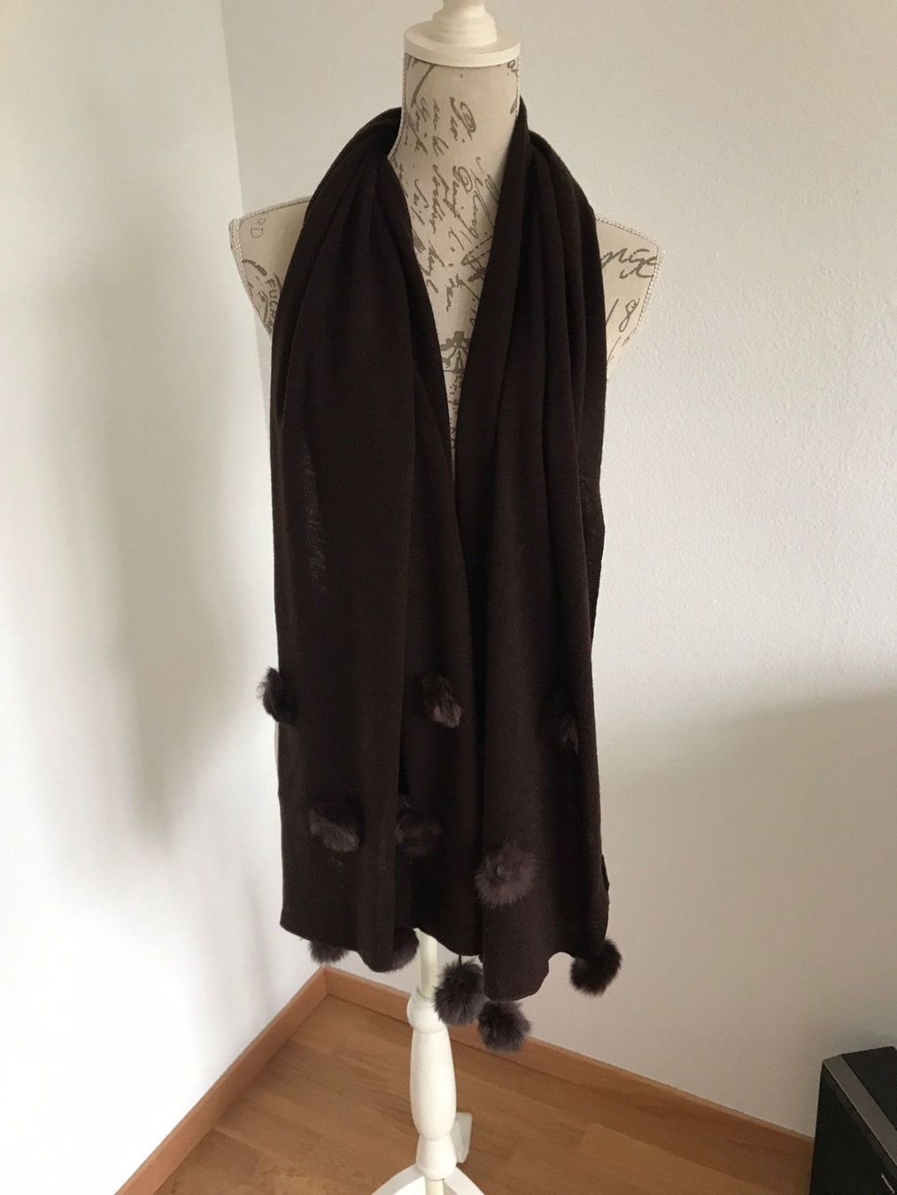 Foulard & Sciarpe: Écharpe brune, avec pompons en lapin – Nuovo (secondo la descrizione) da Bussigny venduto da coltroc 4