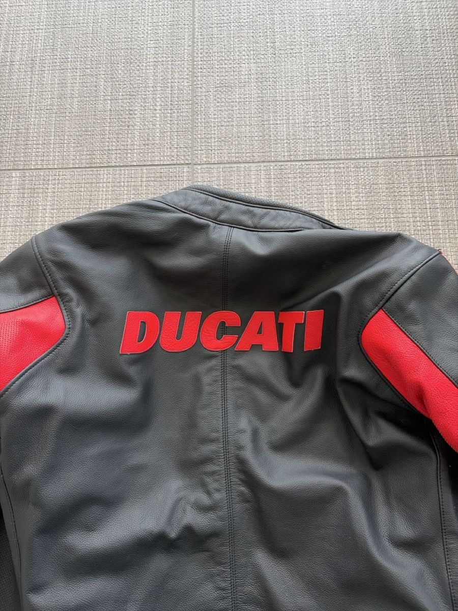 Ducati Vestes: Ducati Lederjacke – D'occasion à Sursee par nha00 5