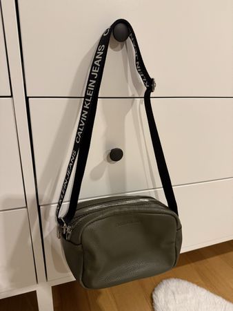 Calvin Klein Jeans Umhängetasche - Top Zustand! Must-have!
