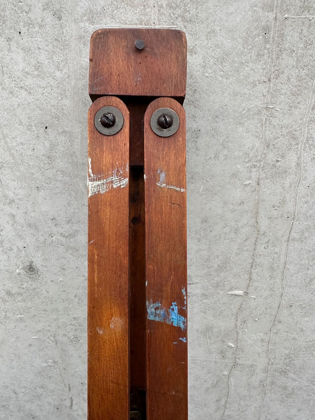 Chevalets: Antikes Stativ mir toller Patina, Staffelei oder Socklel usw – D'occasion à Laufenburg par industrial-silence 5