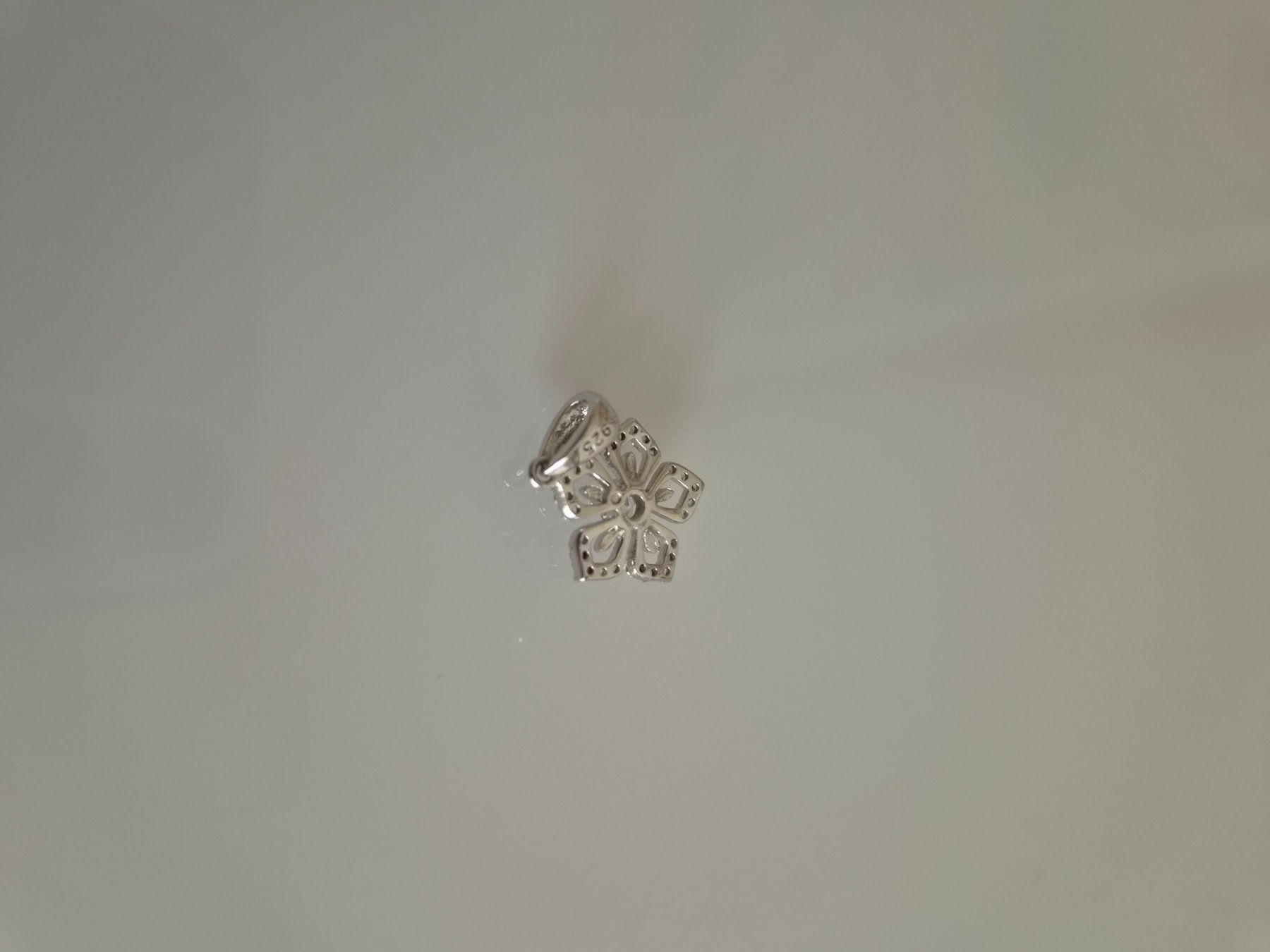 Anhänger: AMOR Halsketten Charm Blume – Neu (gemäss Beschreibung) aus Erstfeld von tan_ddw8 1