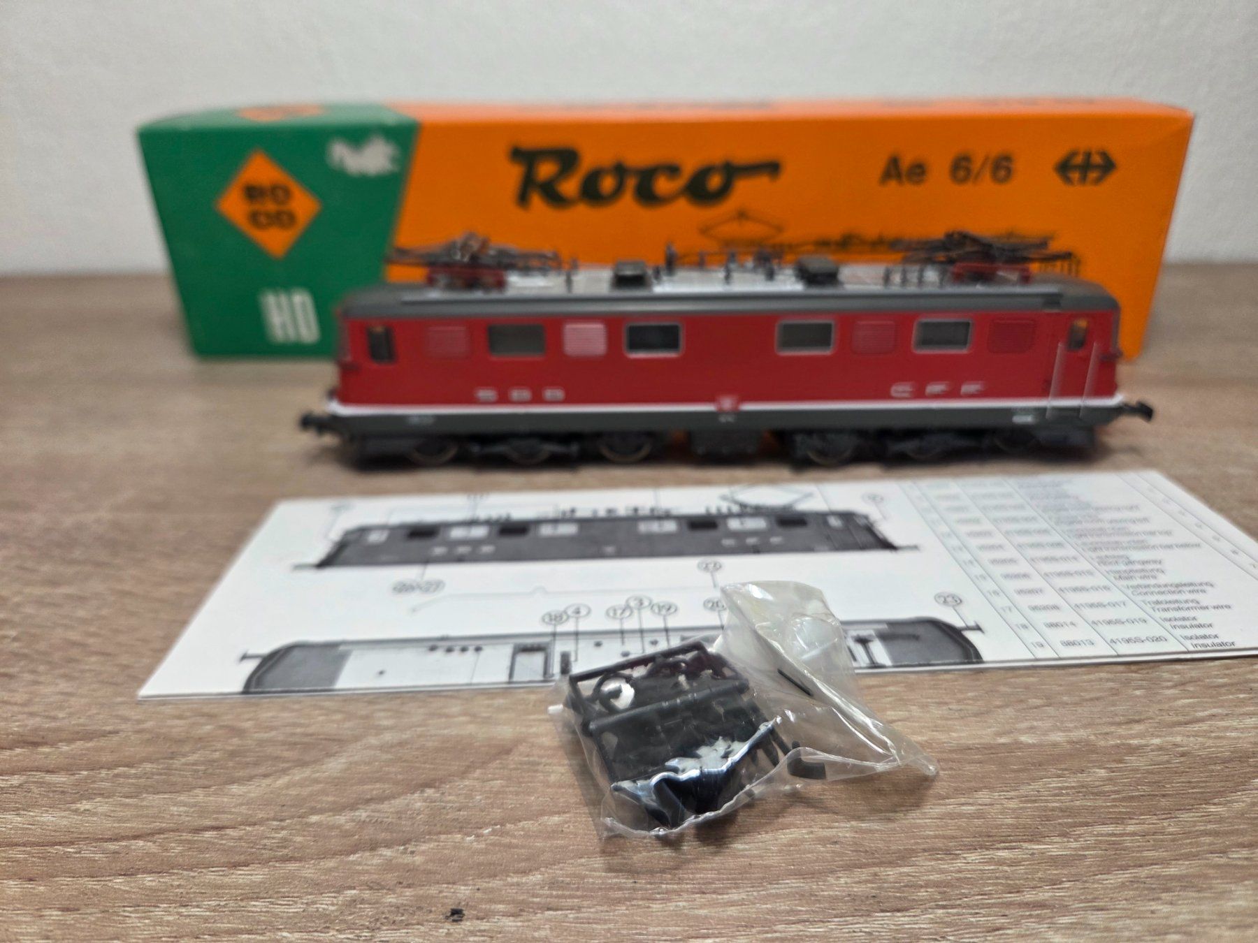 Roco Trains électriques: Roco 43938 E-Lok Ae 6/6 SBB H0 – D'occasion à St-Aubin-Sauges par Lo_Go 6