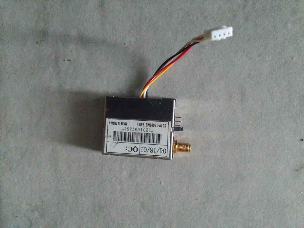 Filtre Passe-Bas 12LPF 1.2GHz Pour Émetteur Vidéo FPV - Réduction Interférences 2.4GHz - Connecteur SMA