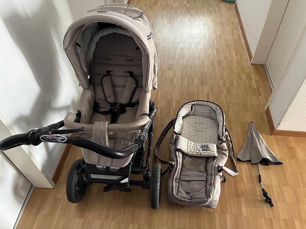 Poussette: Kinderwagen – D'occasion à Olten par Spike0110