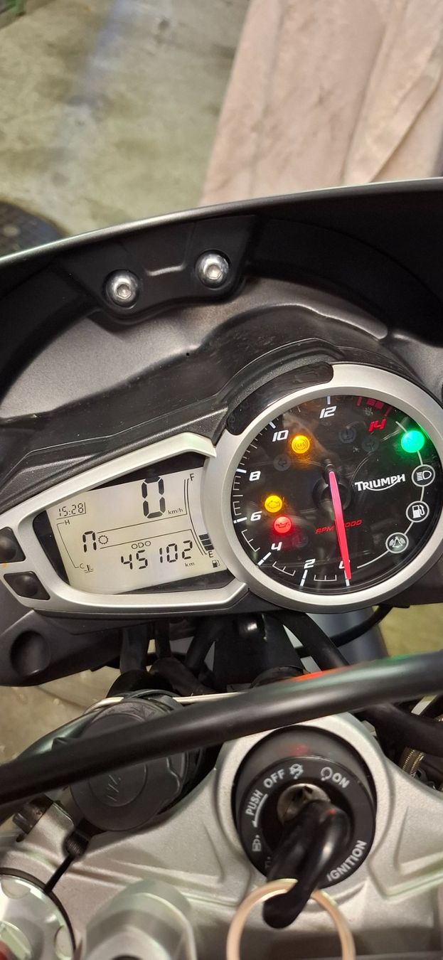 Triumph Strada: Triumph Street Triple 675 R – Usato da Reichenbach i. K. venduto da sugifranz 8
