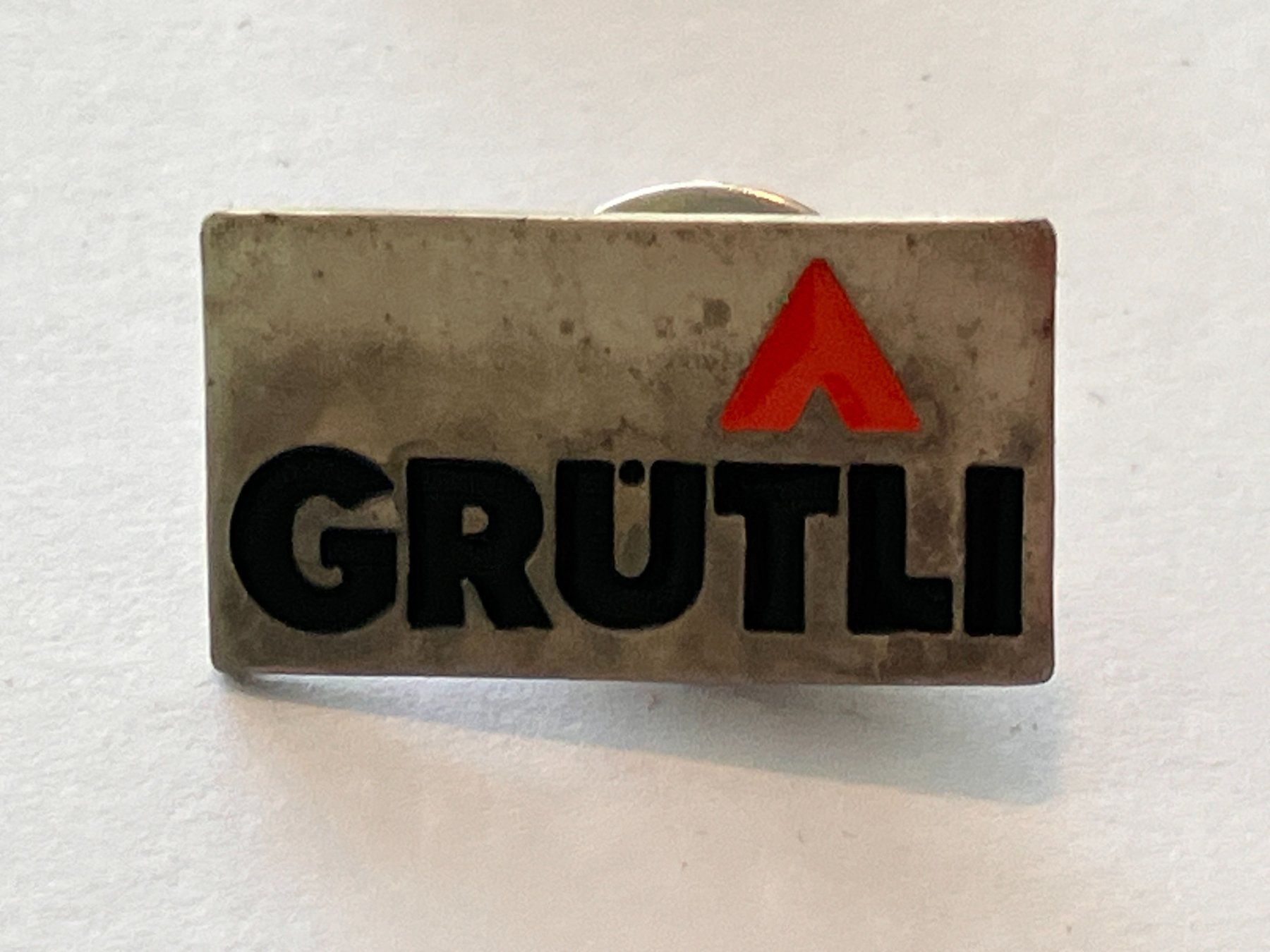 Placchette & Badge: 1 Pin Grütli – Usato da Basel venduto da djwwpp