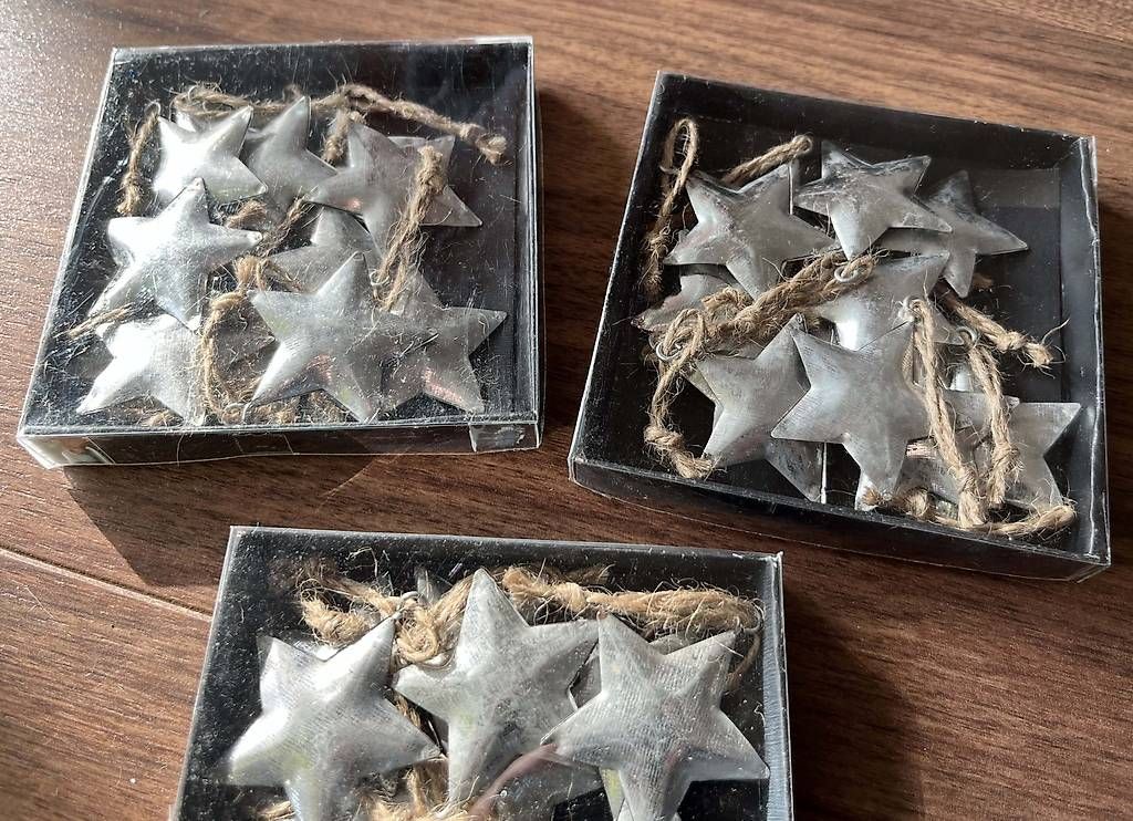 Migros Tutte le decorazioni: Dreidimensionale Metallsterne – Nuovo e nell'imballaggio originale da Rotkreuz venduto da Vauban 1