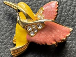 Broche colibri doré émaillé et strass, bijou original