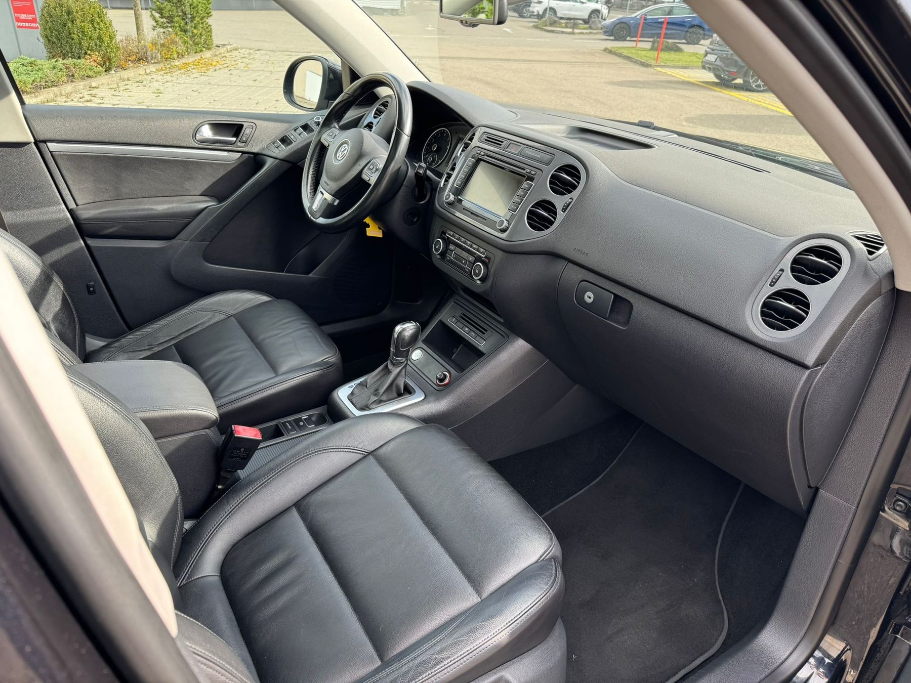 VW Automobili: VW Tiguan 2.0 TSI 4Motion – Usato da Gossau SG venduto da res_jt79 6