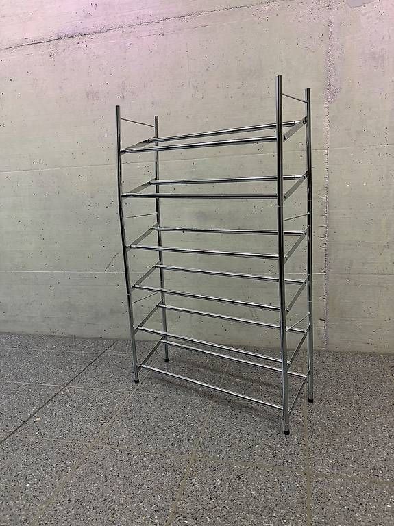 Scaffali: Schuhgestell verchromt – Usato da Zürich venduto da ToKe06