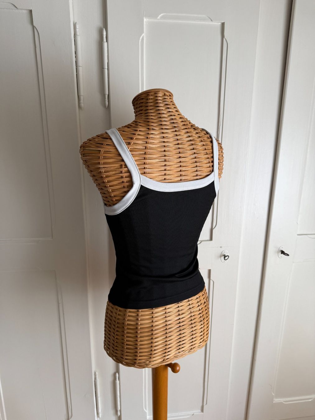 Tops: Top schwarz XS – Gebraucht aus Zürich von Diazaio 2