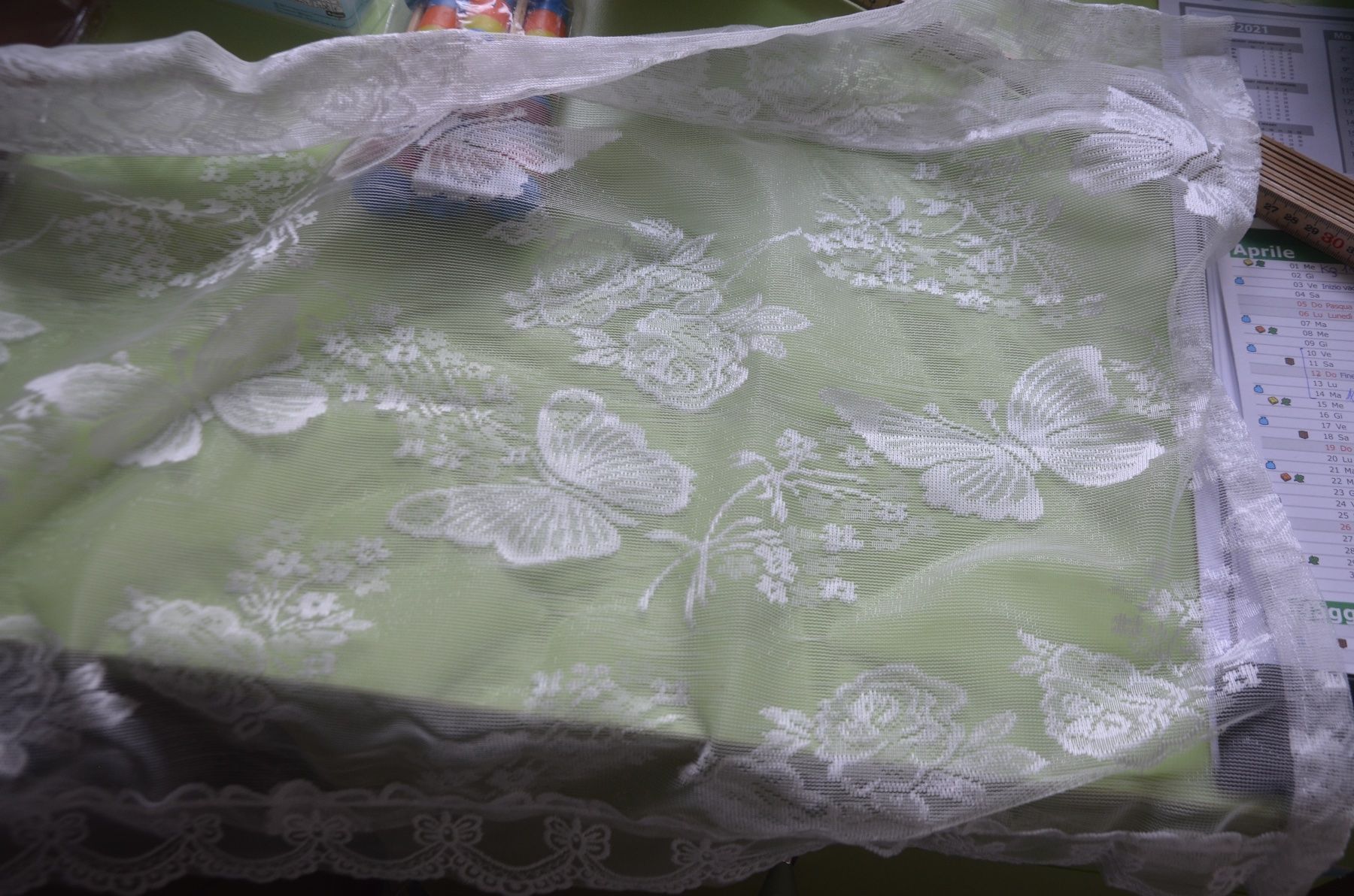 Tende: RIDEAU AVEC PAPILLON NEU - CM 130X49 – Nuovo e nell'imballaggio originale da Chiasso venduto da Dolly015
