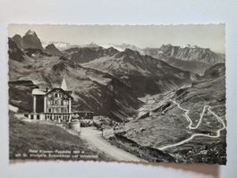 Hotel Klausen Passhöhe 1850m mit Gr. Windgälle, Sustenhörner