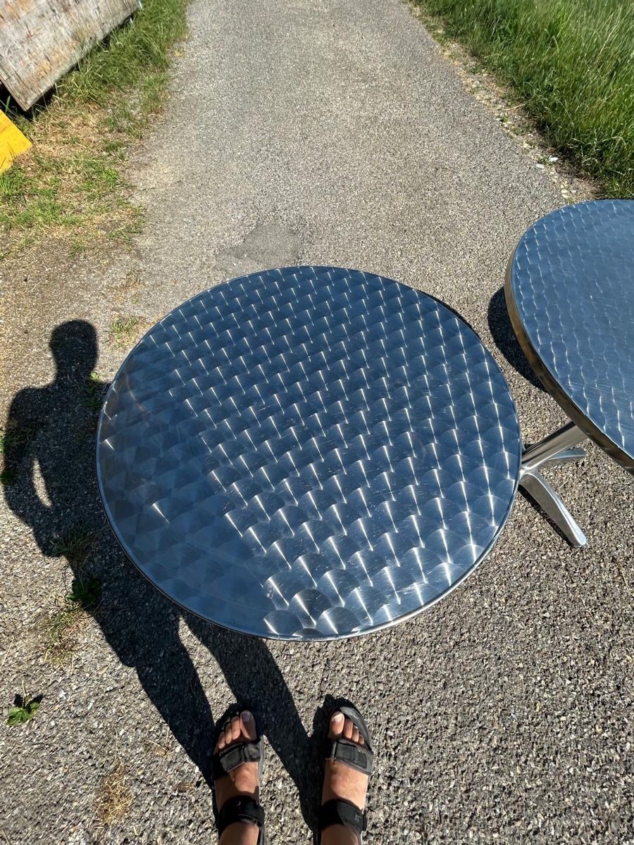 Tavoli: Runde Tische (chrom) – Usato da Knonau venduto da Audi_1999 1