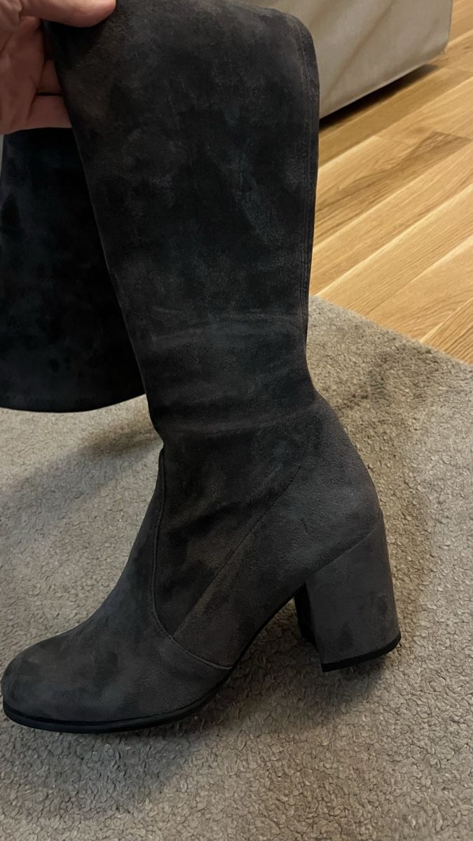 Chaussures femmes: Stiefel Stuart Weitzman  – D'occasion à Frauenfeld par YarBoscheri 3