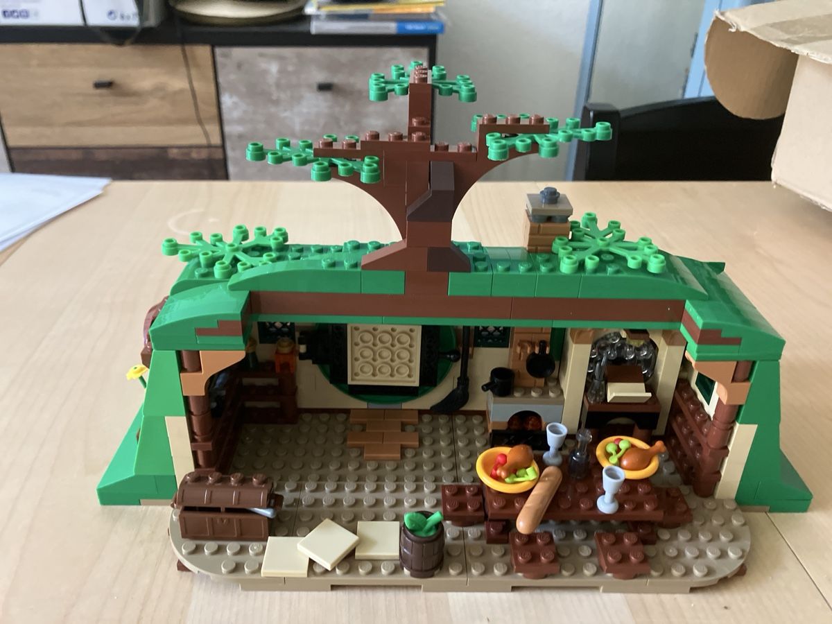 Lego Kit di costruzioni: Lego 79003 An unexpected Garhering  – Usato da Glarus venduto da Jhuber78 1