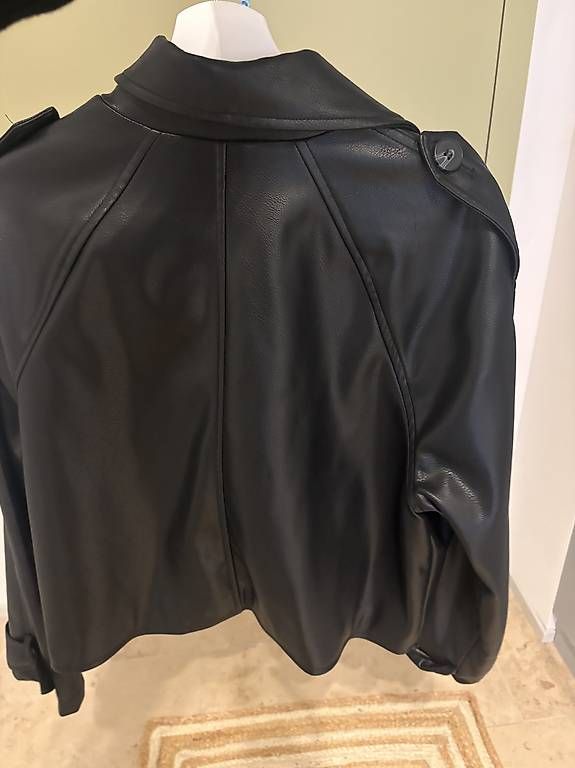 Jacken: Jacke  – Gebraucht aus Zürich von AJO91 1