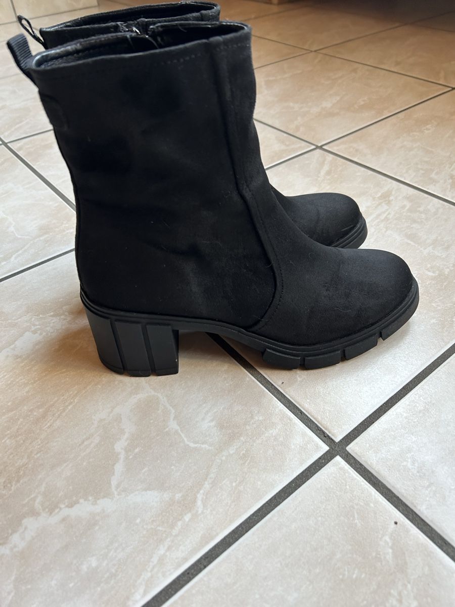 Scarpe da donna: Bottines – Nuovo (secondo la descrizione) da Courrendlin venduto da loko2910 1