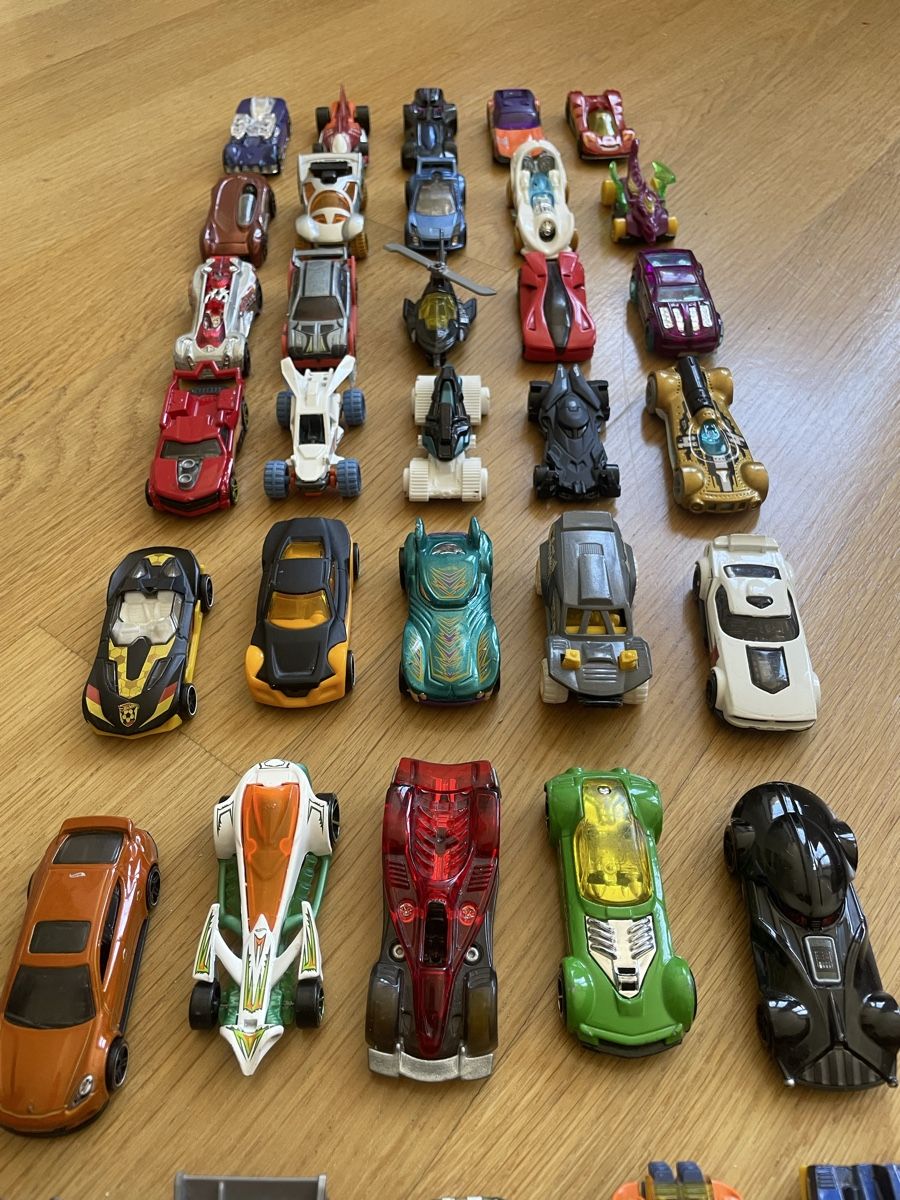 Hot Wheels Modellini d'auto: Collection de 36 voitures Hot Wheels – Usato da Fribourg venduto da Mymikrakra01 2