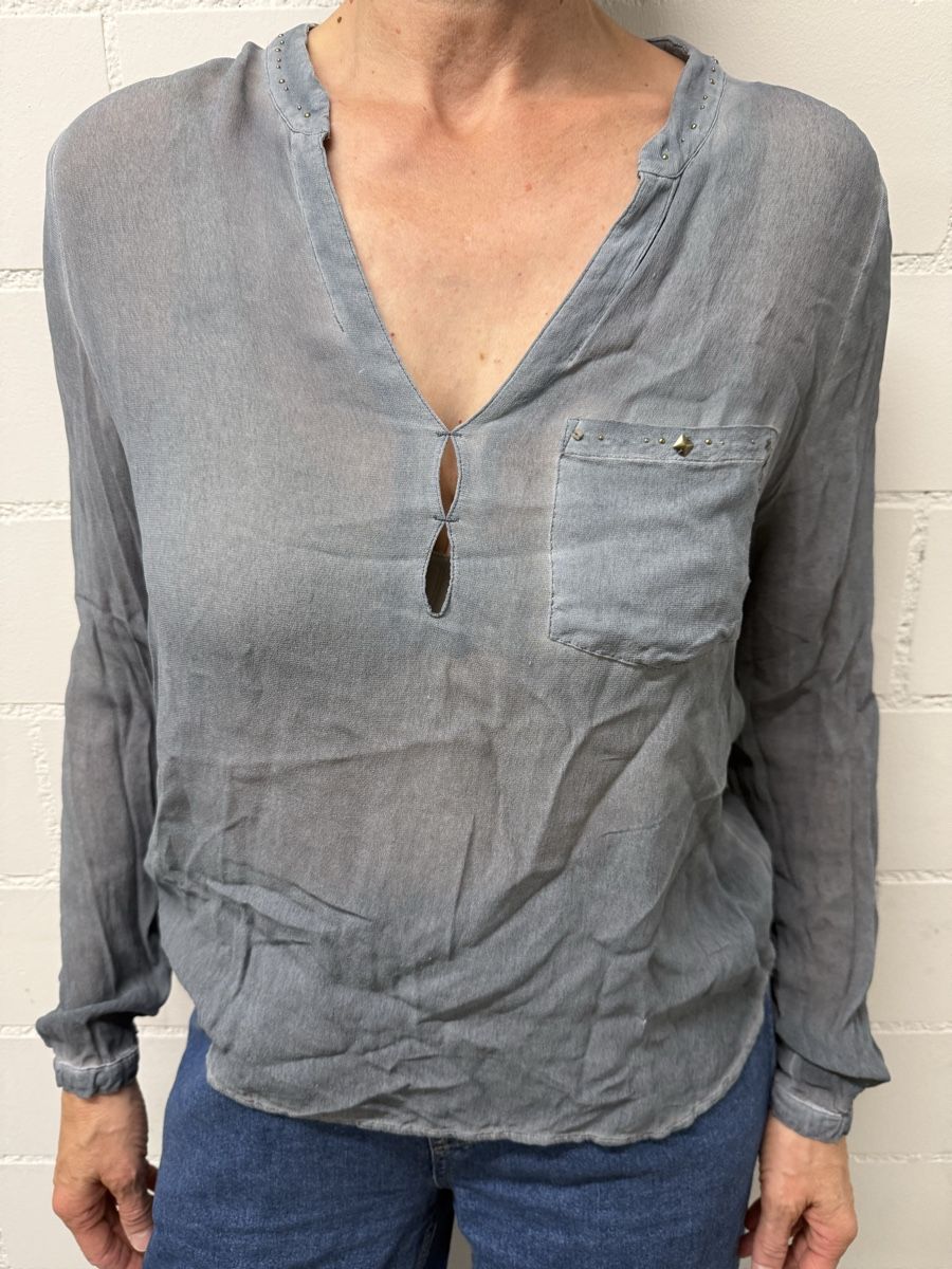Nile Tops: NILE Top – Gebraucht aus Zürich von Mothai