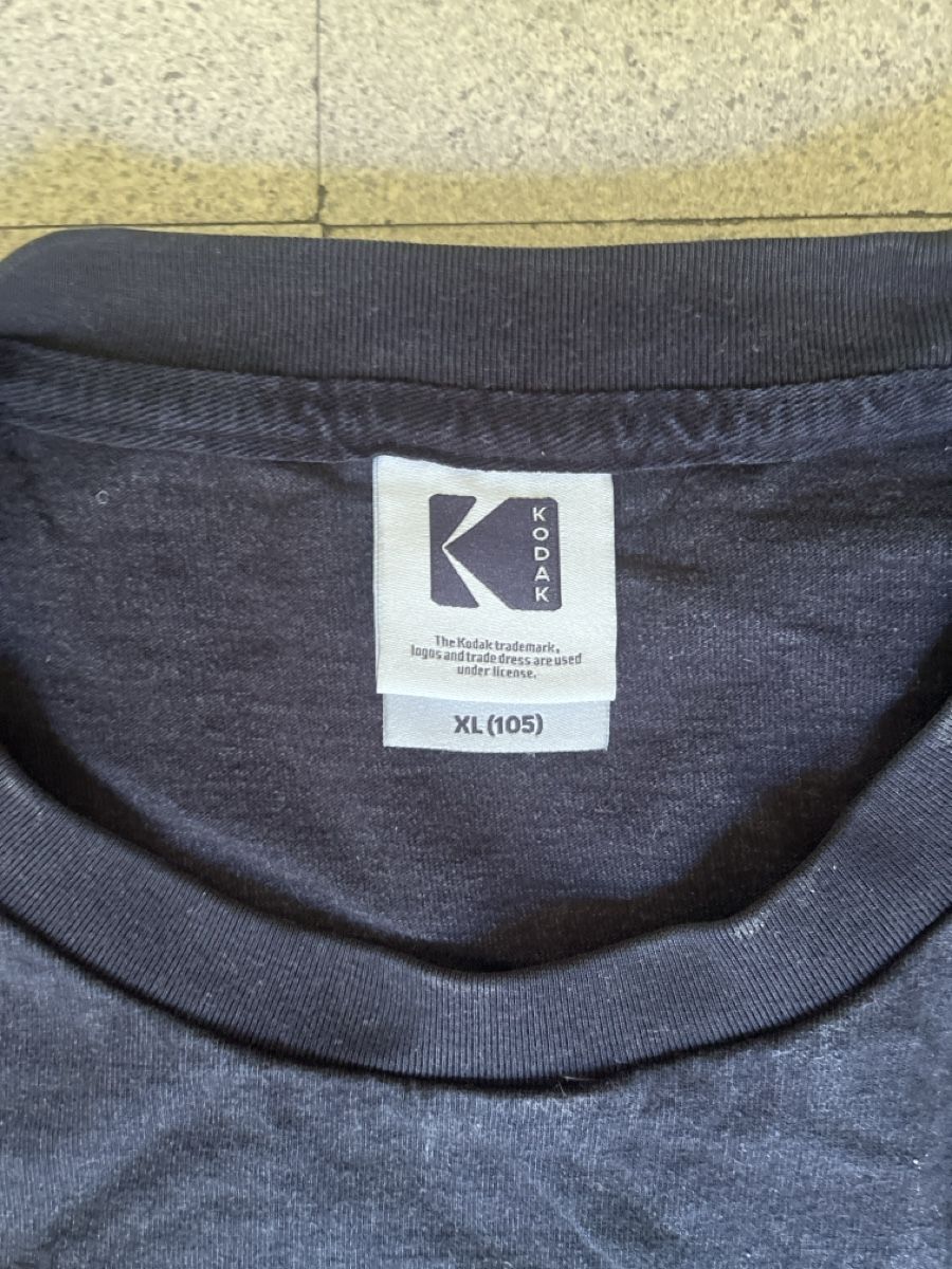 T-shirt: Vintage Kodak T-Shirt – Usato da Basel venduto da Buechermensch 2