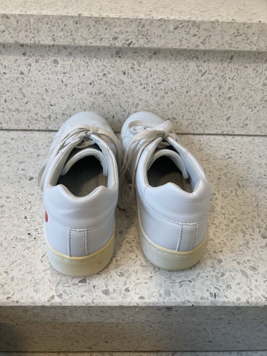 Schuhe für Mädchen: Turnschuhe Gr. 38 – Gebraucht aus Luzern von Aldabema 2