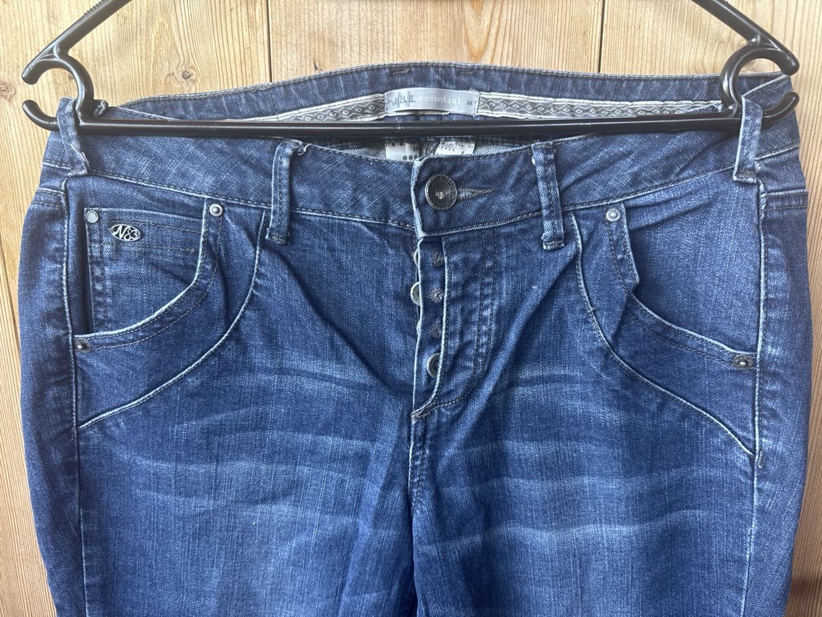 Nile Jeans: NILE Essential Damen Jeans Grösse 40 dunkelblau – Usato da Landquart venduto da Happyhippo42 4