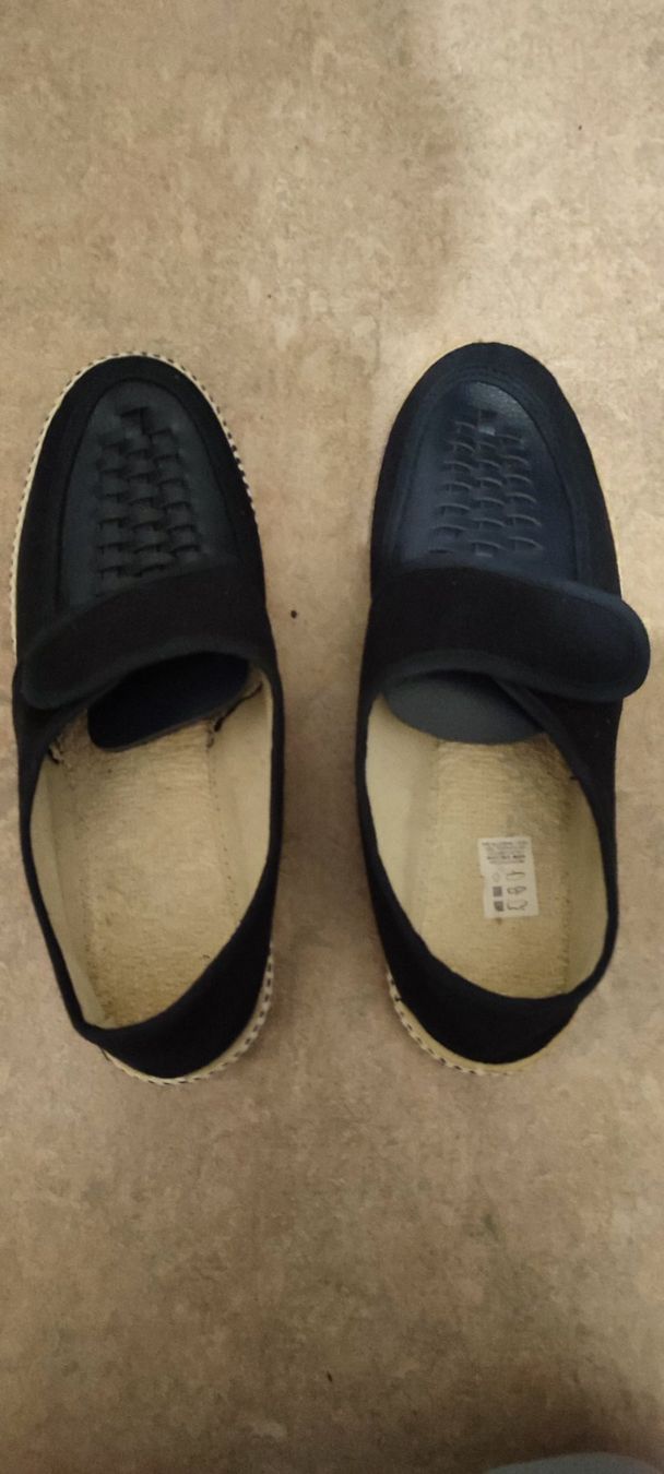 Scarpe da uomo: Herren Schuhe gr.42 – Nuovo (secondo la descrizione) da Biel/Bienne venduto da ruggi03 1