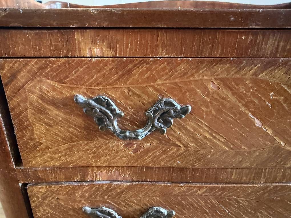 Cassettiere: Commode Louis XV – Usato da St-Sulpice VD venduto da thi_9tg6 1
