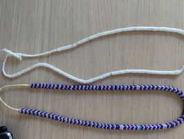 Lot de deux colliers en perles verre vintage