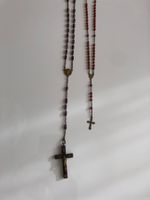 2 chapelets vintage dont 1 de Lourdes